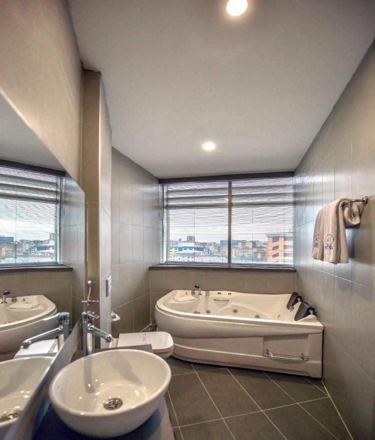 A11 Hotel Atasehir Stambuł Zewnętrze zdjęcie